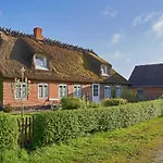 Reetdachhaus De Ole Kaat * Niesgrau
