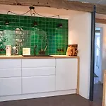 Reetdachhaus De Ole Kaat Holiday home Niesgrau