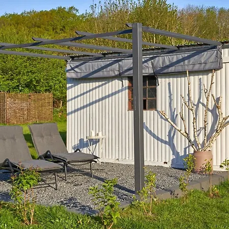 Ferienhaus Reetdachhaus De Ole Kaat Niesgrau