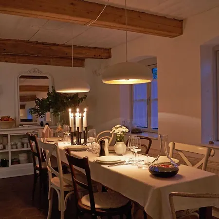 Reetdachhaus De Ole Kaat Niesgrau