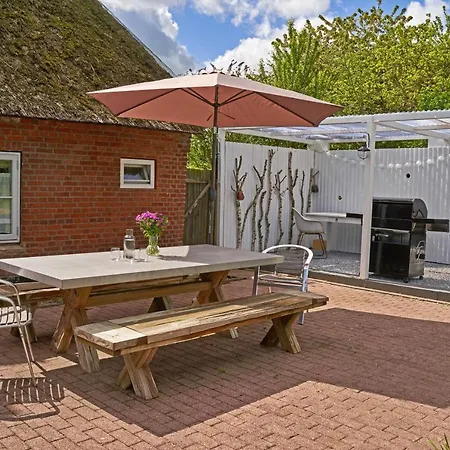 Ferienhaus Reetdachhaus De Ole Kaat *