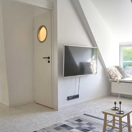 Reetdachhaus De Ole Kaat Ferienhaus Niesgrau